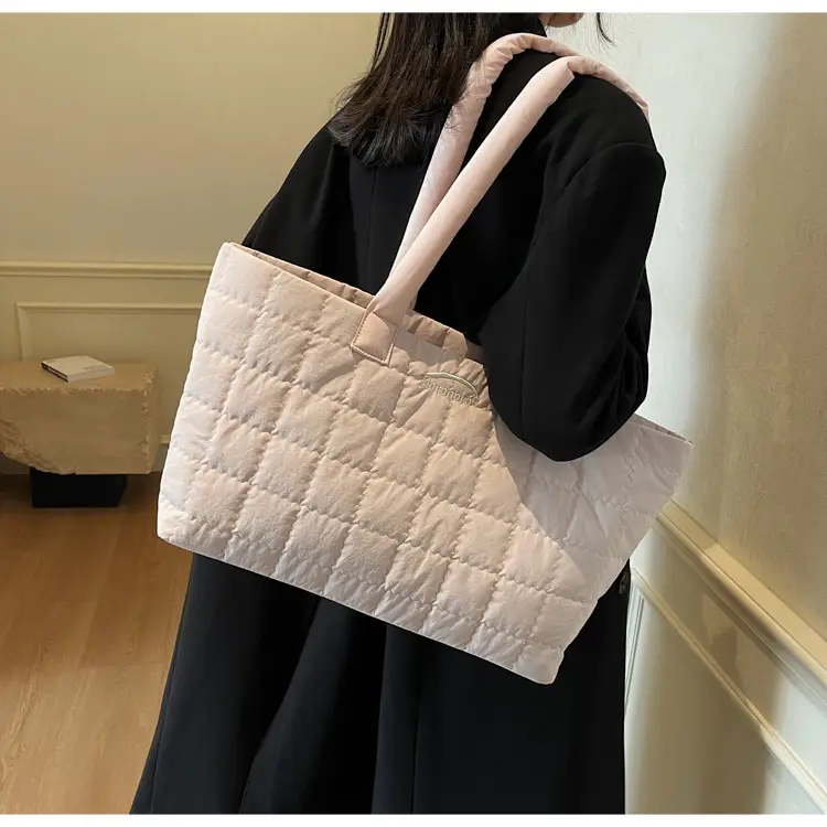 Black Rhombic Crossbody Bag Women Large Capacity 2025 — feature 19