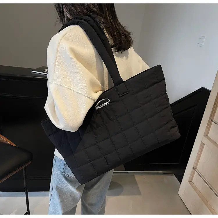 Black Rhombic Crossbody Bag Women Large Capacity 2025 — feature 9