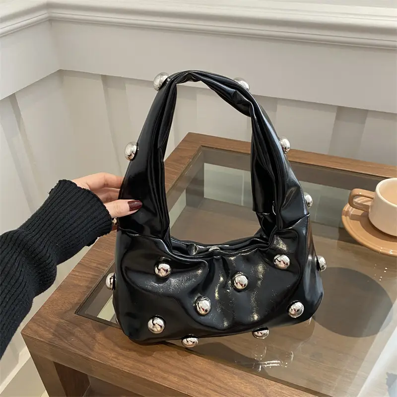Women's Rivet Leather Shoulder Bag Cream Large Capacity — feature 21