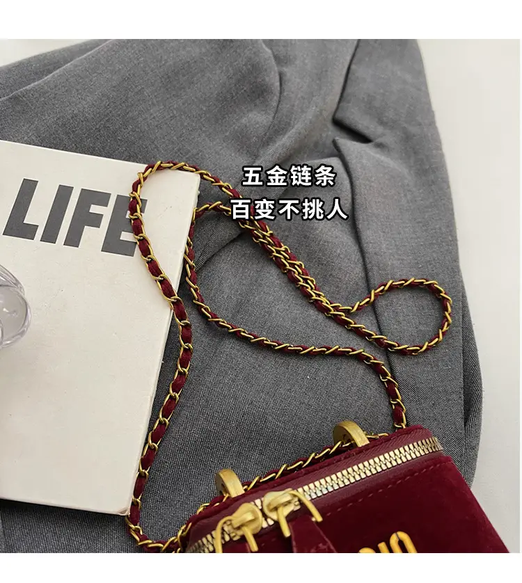 Frosted Mini Box Bag Red Winter New Retro Mouth — feature 3