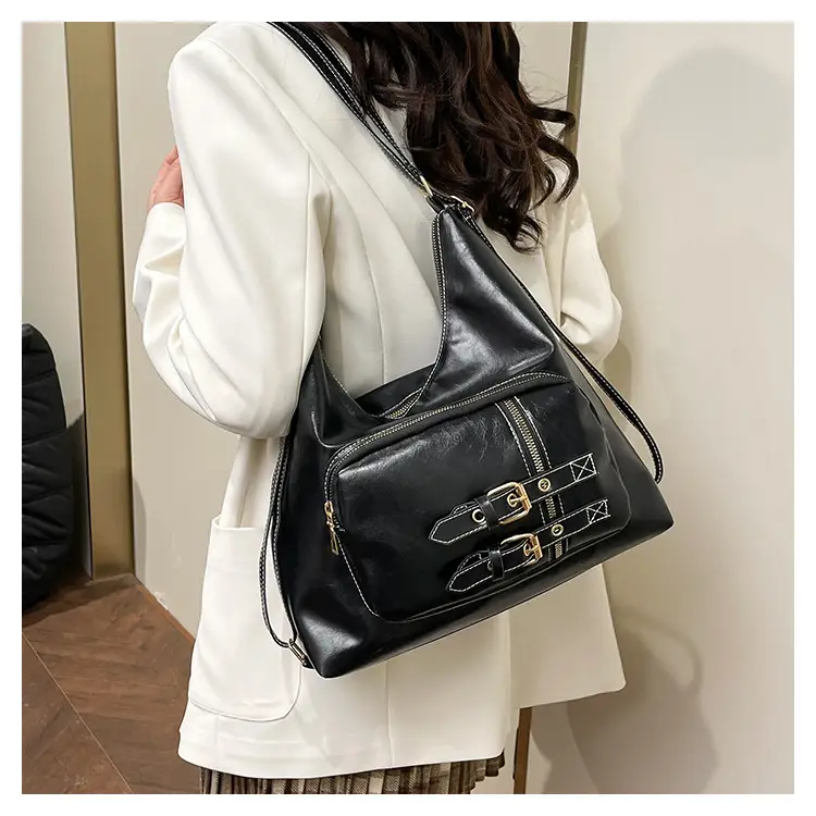 Women's Large Capacity Leather Tote Bag Brown Gold Clasp — feature 13