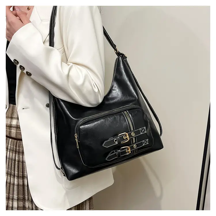 Women's Large Capacity Leather Tote Bag Brown Gold Clasp — feature 15