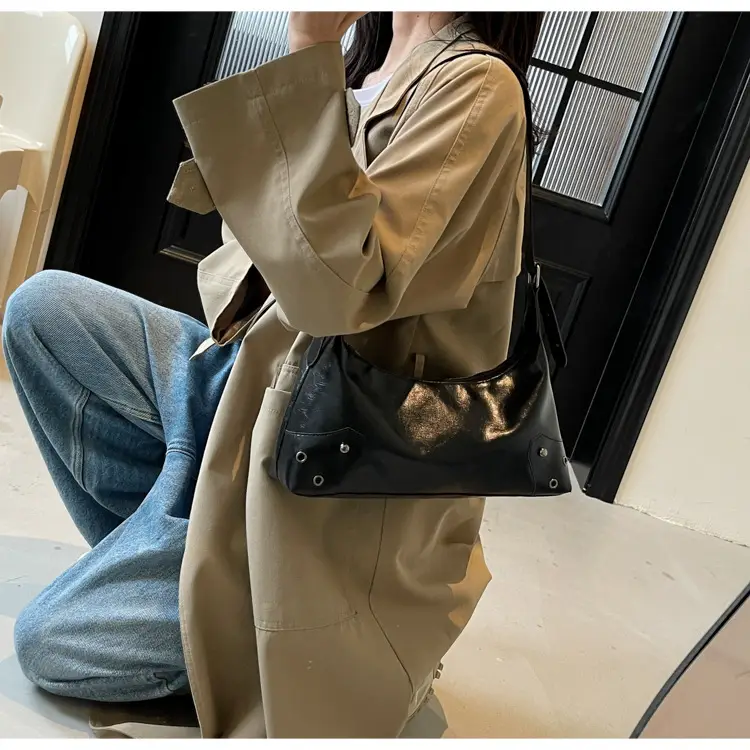 American Style Brown Leather Shoulder Bag with Rivets — feature 15