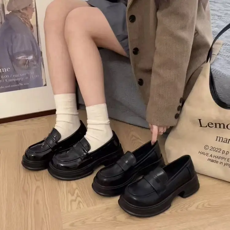 Black Coarse Heeled Leather Shoes Women's British 2025 — feature 2