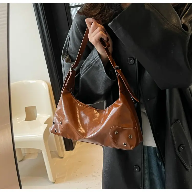 Black Vintage Shoulder Bag for Women 2025 Autumn Winter — feature 13