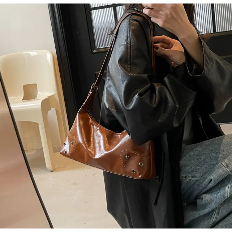 Black Vintage Shoulder Bag for Women 2025 Autumn Winter — feature 14