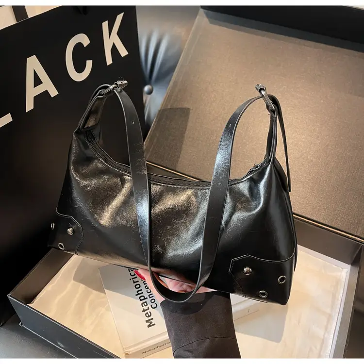 Black Vintage Shoulder Bag for Women 2025 Autumn Winter — feature 23