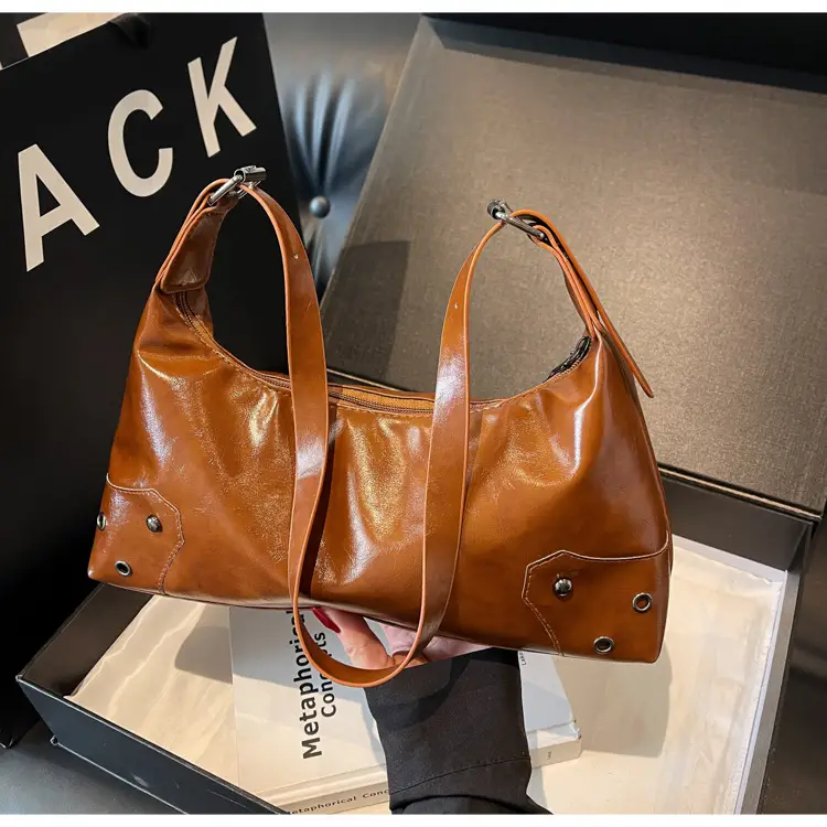 Black Vintage Shoulder Bag for Women 2025 Autumn Winter — feature 25