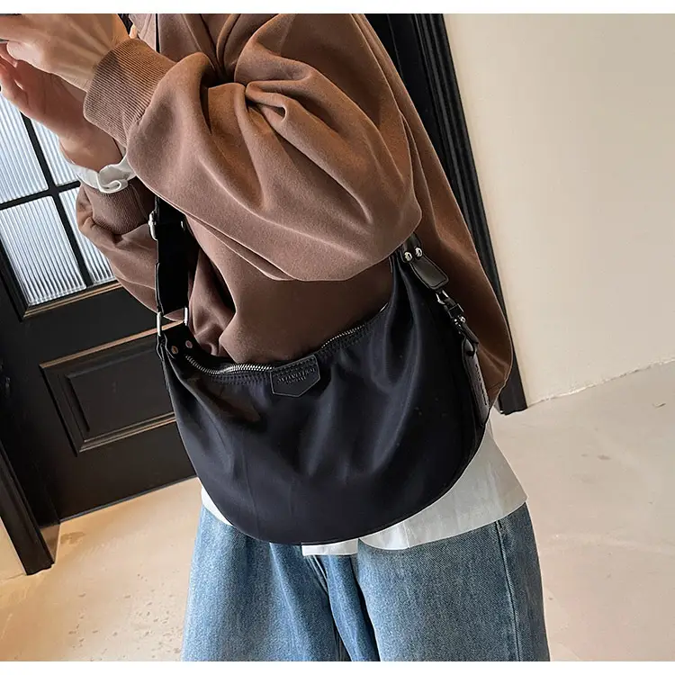 Black Korean Style Shoulder Bag 2025 New Arrival — feature 16