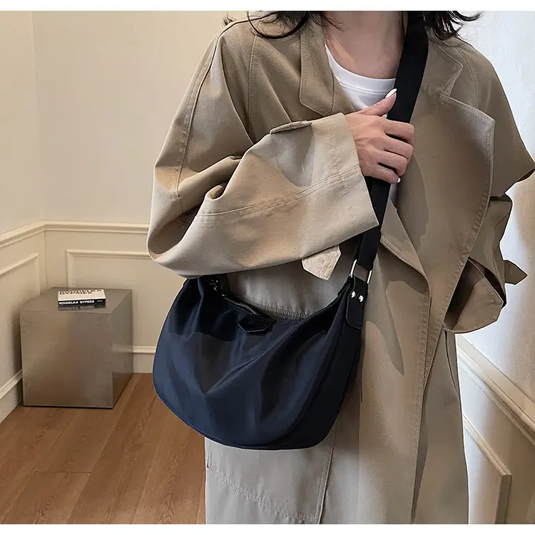 Black Korean Style Shoulder Bag 2025 New Arrival — feature 25