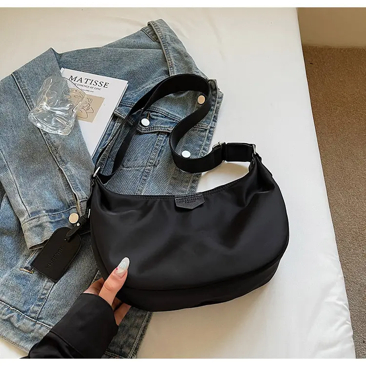 Black Korean Style Shoulder Bag 2025 New Arrival — feature 27