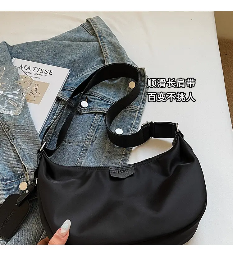 Black Korean Style Shoulder Bag 2025 New Arrival — feature 4