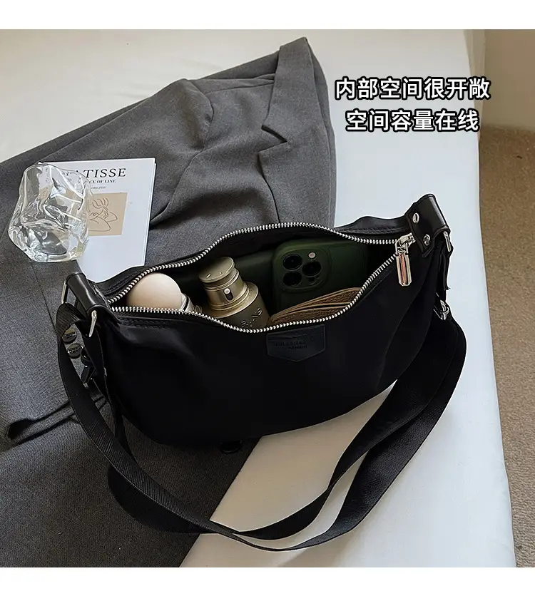 Black Korean Style Shoulder Bag 2025 New Arrival — feature 8