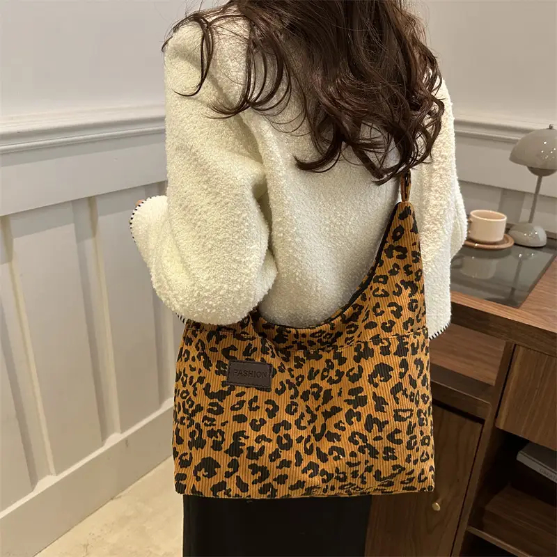 Leopard Print Large Capacity Shoulder Bag for Women