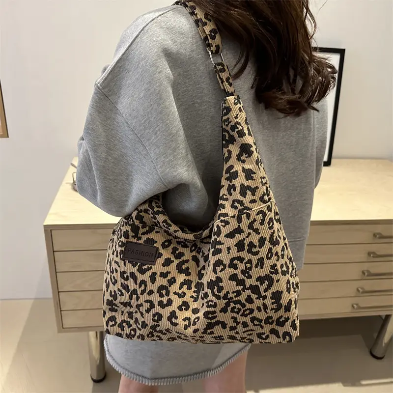 Leopard Print Large Capacity Shoulder Bag for Women