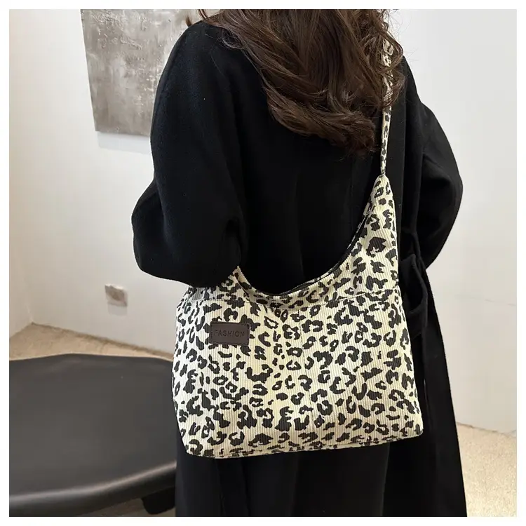 Leopard Print Large Capacity Shoulder Bag for Women — feature 13