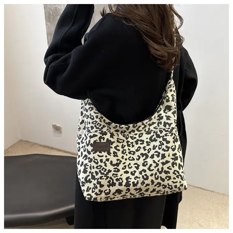 Leopard Print Large Capacity Shoulder Bag for Women — feature 14