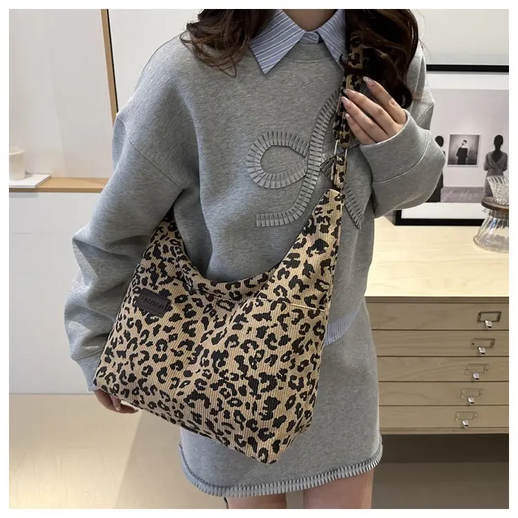 Leopard Print Large Capacity Shoulder Bag for Women — feature 20
