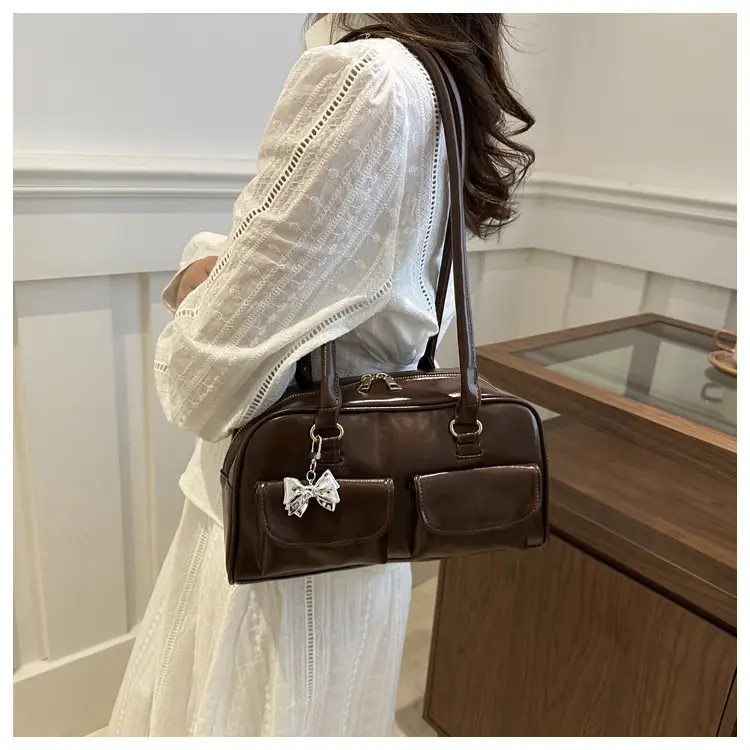 Vintage Women's Textured Shoulder Tote Bags 2025 — feature 15