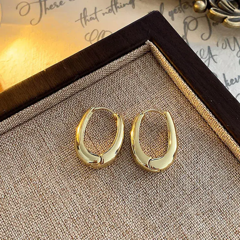 Vintage Entry Luxury Golden Hong Kong Style Earrings Women's 2025 New - Image 17
