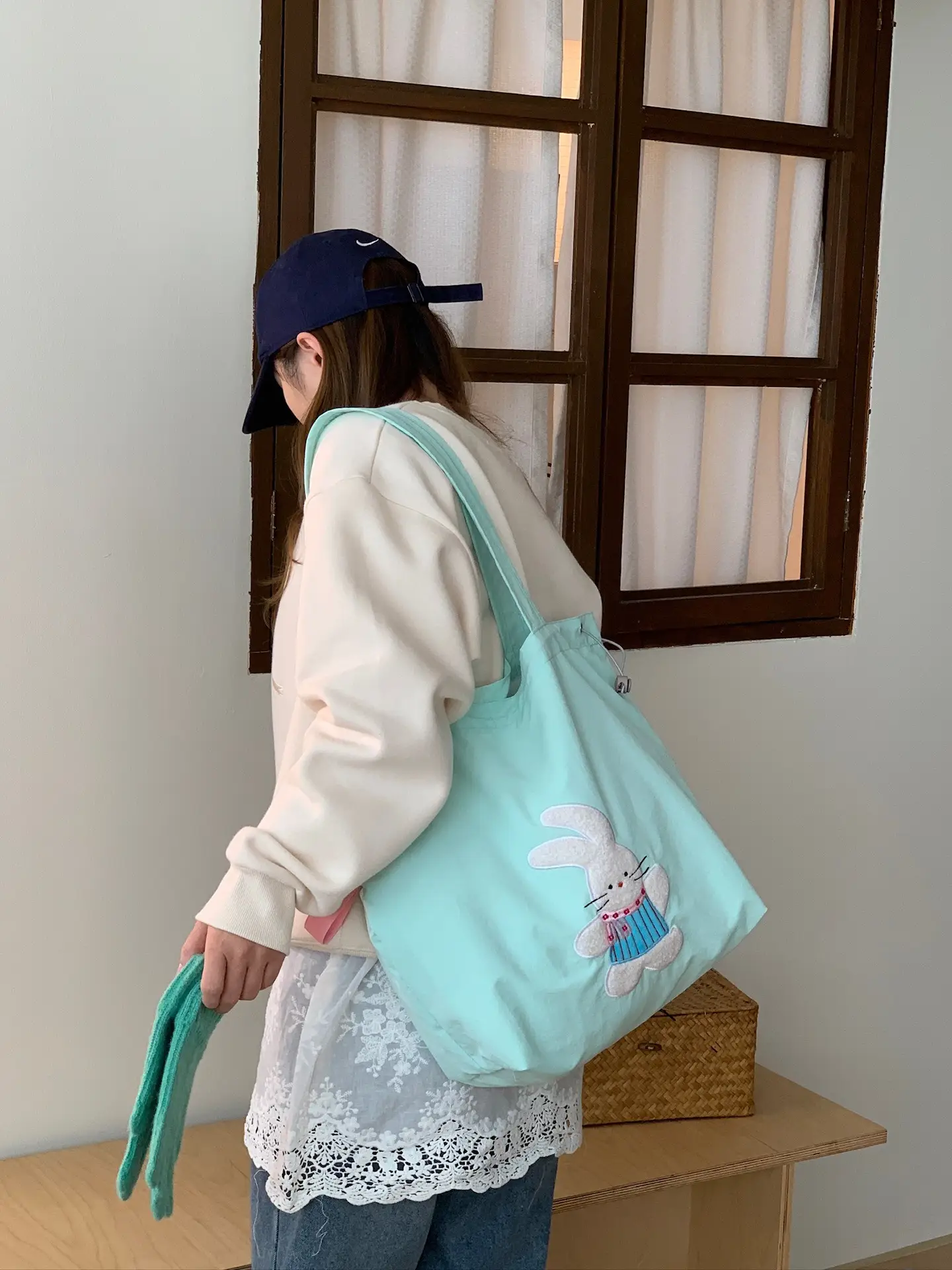 Cute Unicorn Embroidered Shoulder Bag Black β feature 32