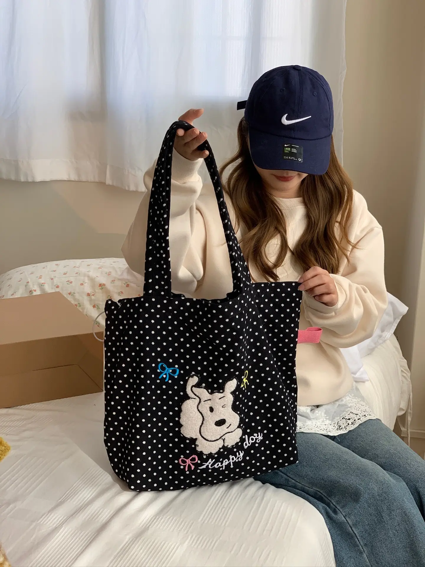 Cute Unicorn Embroidered Shoulder Bag Black β feature 7