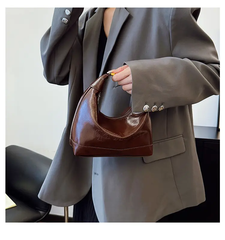 Brown Leather Shoulder Bag for Women 2025 Spring — feature 14