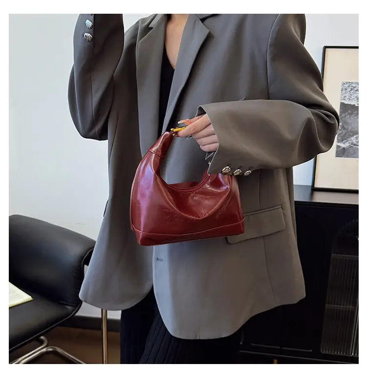 Brown Leather Shoulder Bag for Women 2025 Spring — feature 16