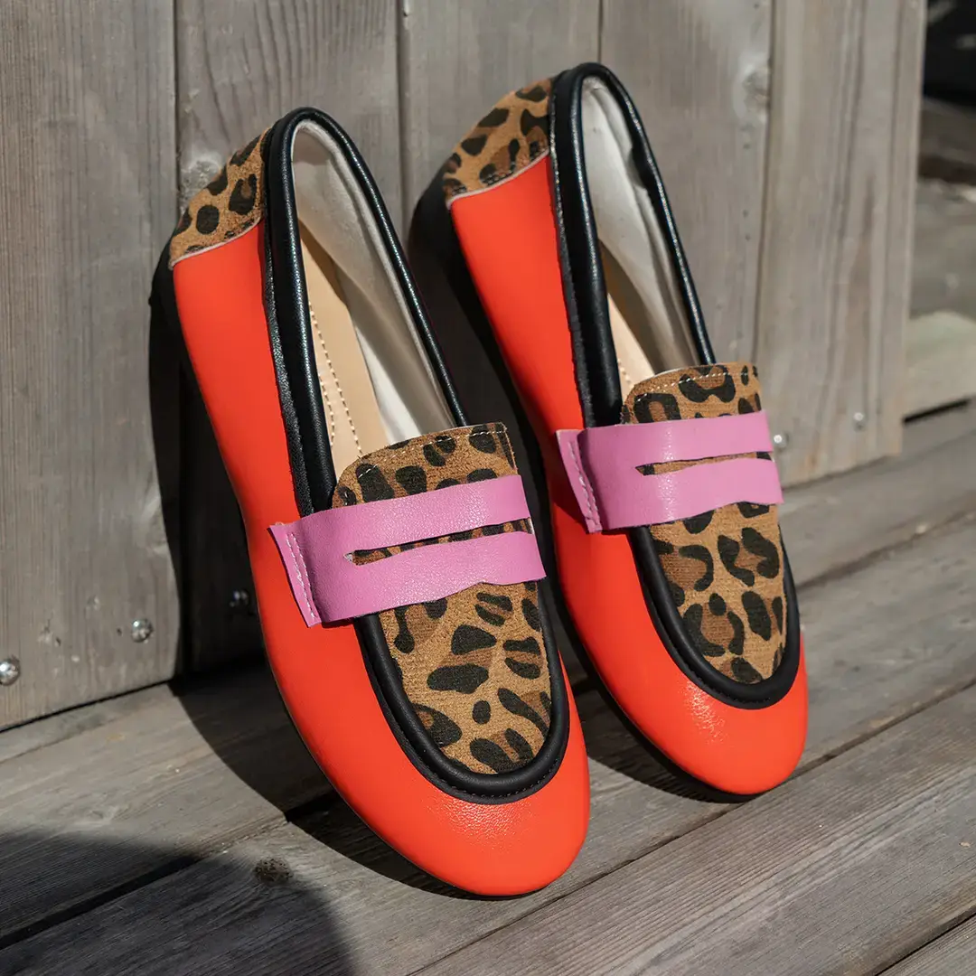 Leopard Print Stitching Beanie Shoes Fashionable 2025 New Large Size European and American Flats Casual Loafers Women's Trbottomyy Design — feature 6