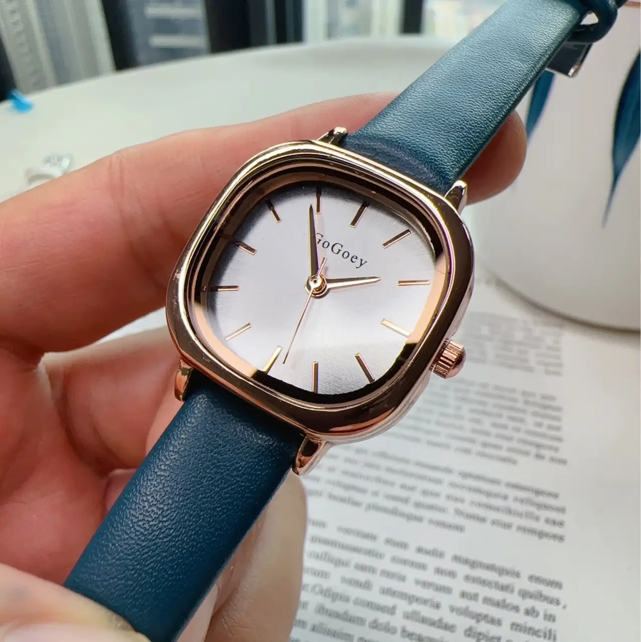 Rose Gold Women's Quartz Watch with White Belt - Image 5