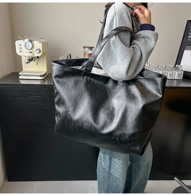 Black Leather Cross-Body Tote Bag Large Capacity — feature 18
