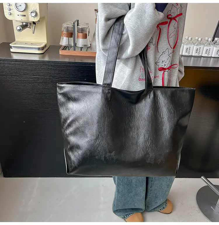 Black Leather Cross-Body Tote Bag Large Capacity — feature 23