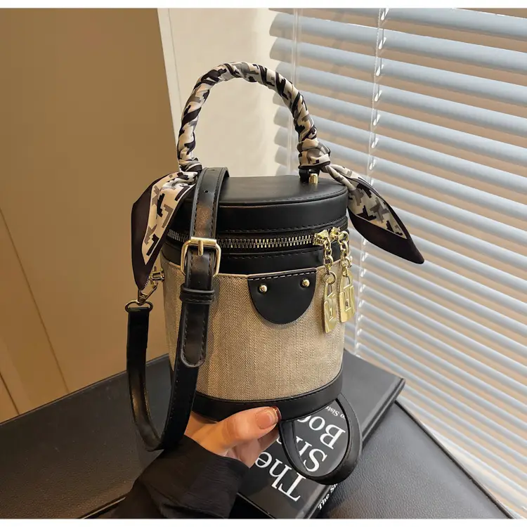 Vintage Contrast Bucket Bag Women's 2025 New — feature 24