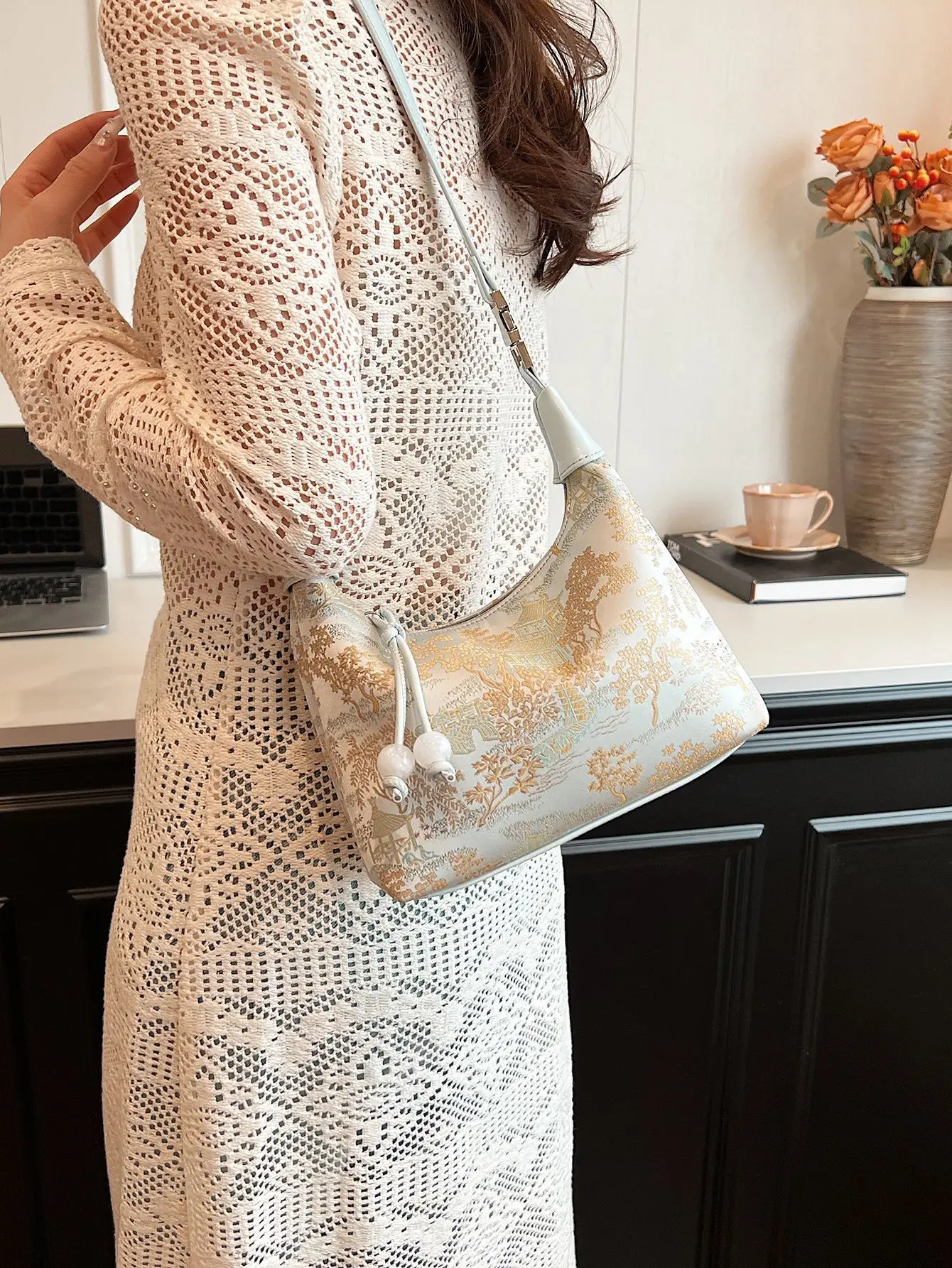 New Chinese Style Jacquard Cloth Shoulder Bag for Women - Image 8