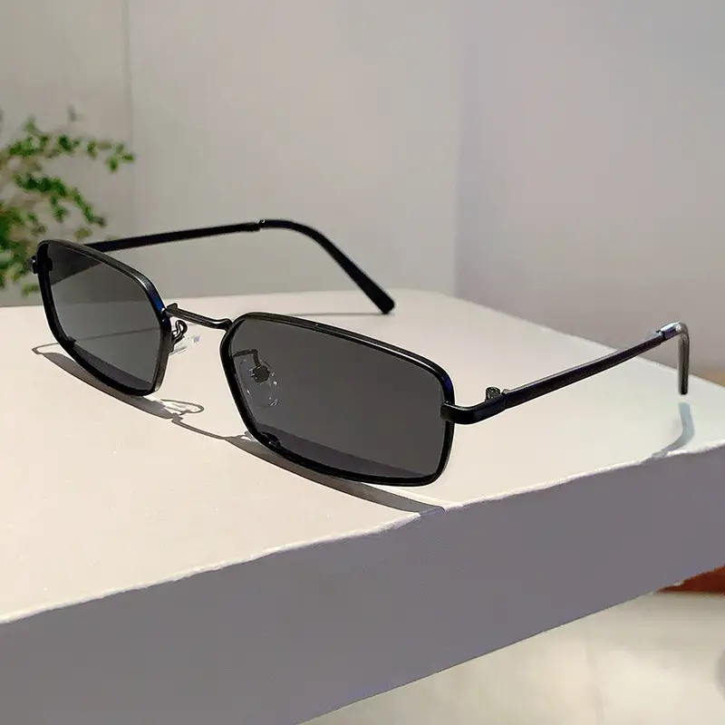 Classic Retro Metal Sunglasses New Style Chanel — feature 17