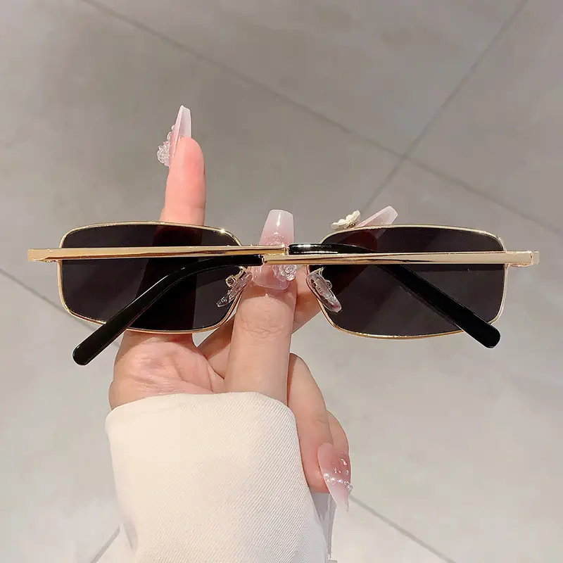 Classic Retro Metal Sunglasses New Style Chanel — feature 6