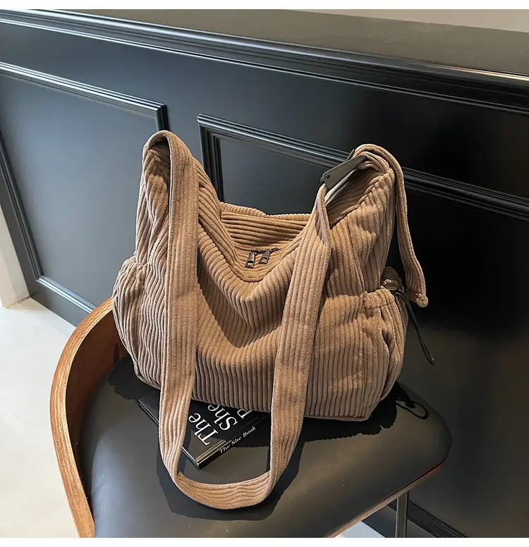 Green Crochet Crossbody Bag for Women College Student — feature 16