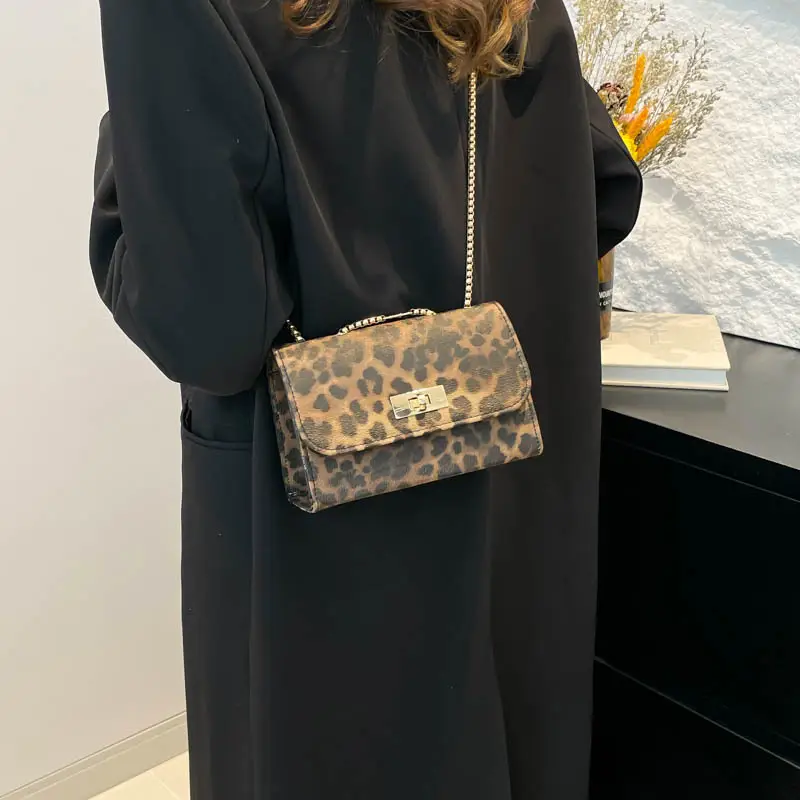 Leopard Print Chain Shoulder Bag Women 2025