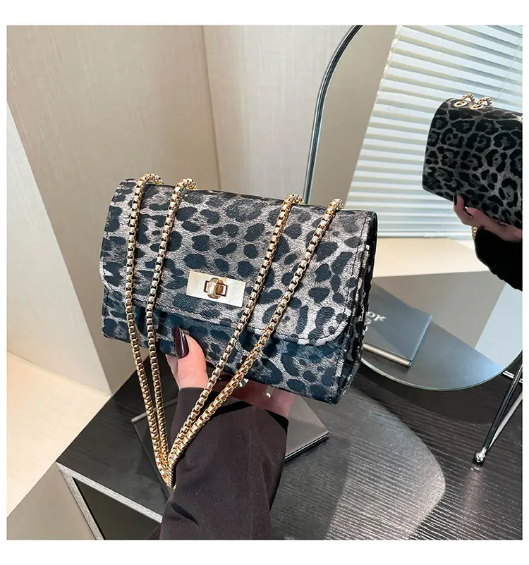 Leopard Print Chain Shoulder Bag Women 2025 — feature 40