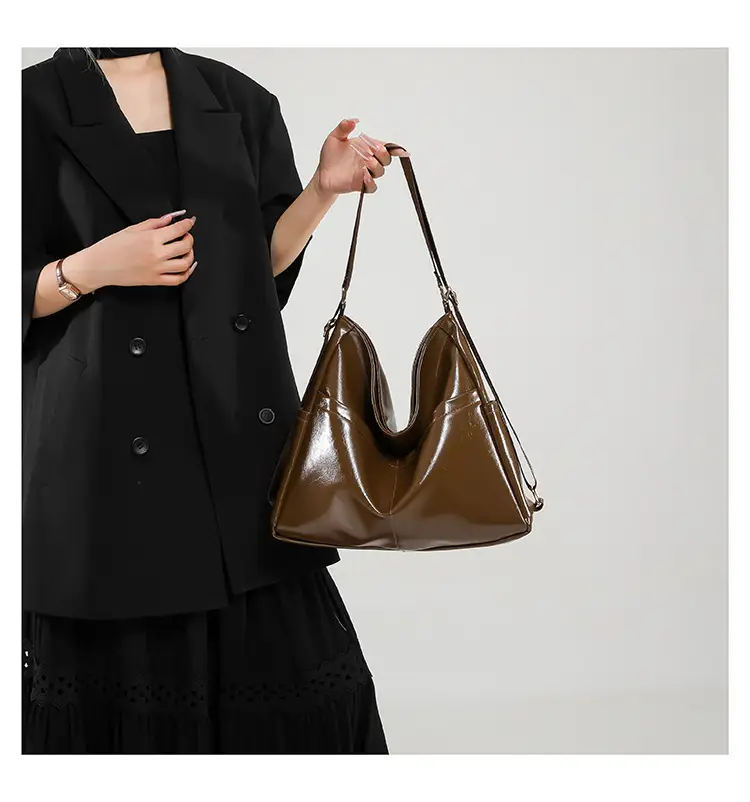 Retro Black Multifunctional Tote Bag for Women — feature 22