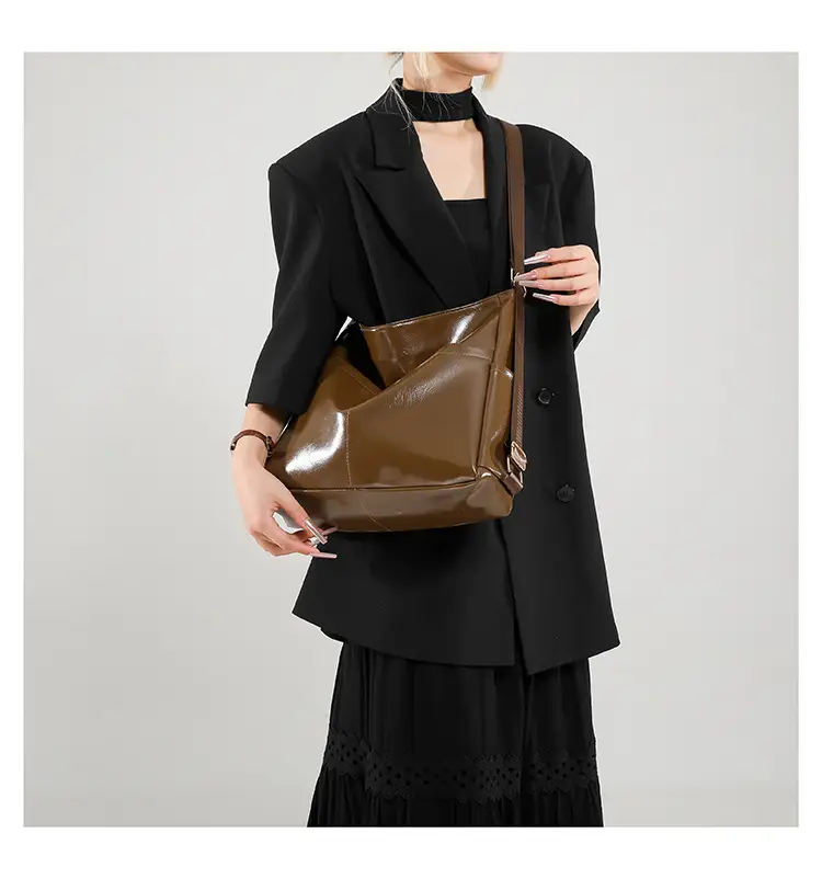 Retro Black Multifunctional Tote Bag for Women — feature 25