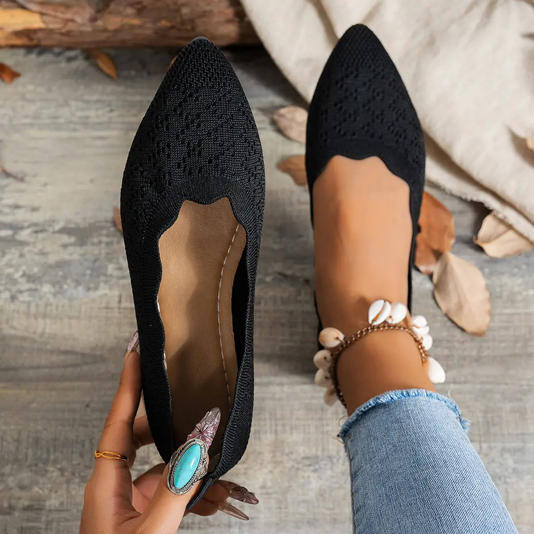 Women's Fashionable Pointed Toe Flat Large Size Shoes 2025 New Ruffled Shallow Mouth Slip-On Knitted Shoes - Image 3