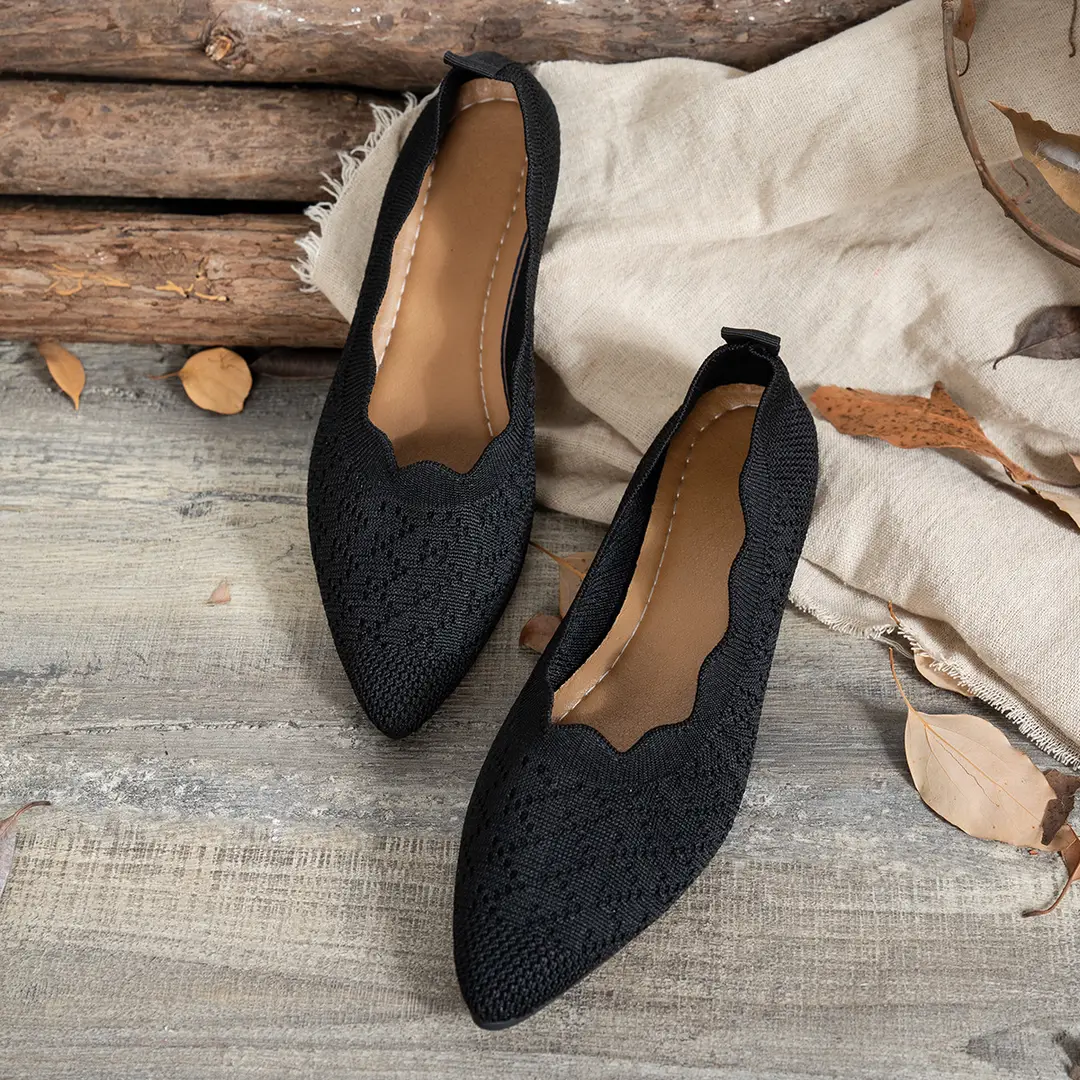 Women's Fashionable Pointed Toe Flat Large Size Shoes 2025 New Ruffled Shallow Mouth Slip-On Knitted Shoes — feature 4