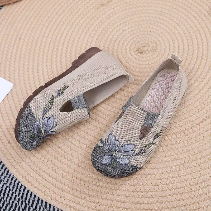 Spring New Women's Shoes, Breathable Soft-Soled Shoes, One-Piece Drop-Shipping Old Beijing Cloth Shoes, Wear-Resistant, Non-Slip, Versatile High Heels — feature 16