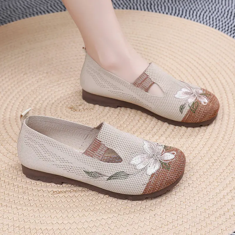 Spring New Women's Shoes, Breathable Soft-Soled Shoes, One-Piece Drop-Shipping Old Beijing Cloth Shoes, Wear-Resistant, Non-Slip, Versatile High Heels — feature 20
