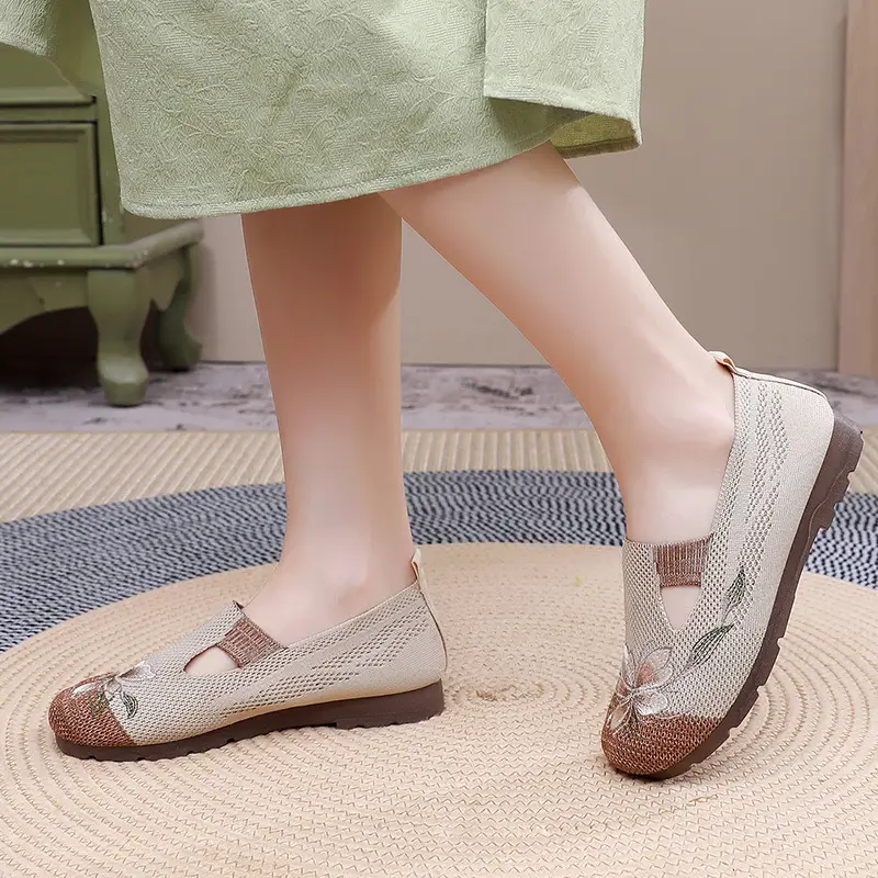 Spring New Women's Shoes, Breathable Soft-Soled Shoes, One-Piece Drop-Shipping Old Beijing Cloth Shoes, Wear-Resistant, Non-Slip, Versatile High Heels — feature 23