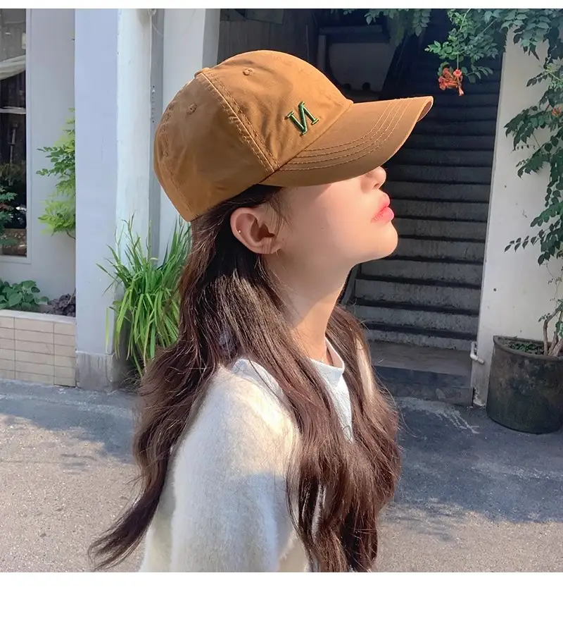 Black Embroidered Baseball Cap for Women Unisex — feature 5