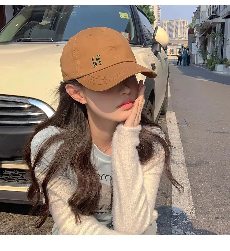Black Embroidered Baseball Cap for Women Unisex — feature 6