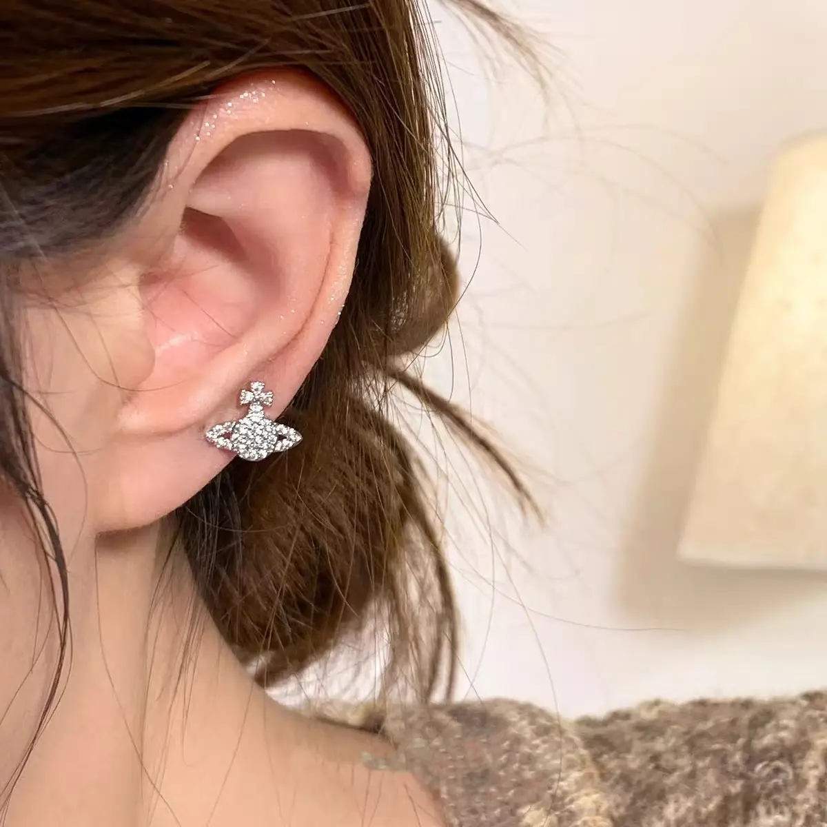 Super Flash Empress Dowager Sweet Light Star Earrings for Women — feature 4