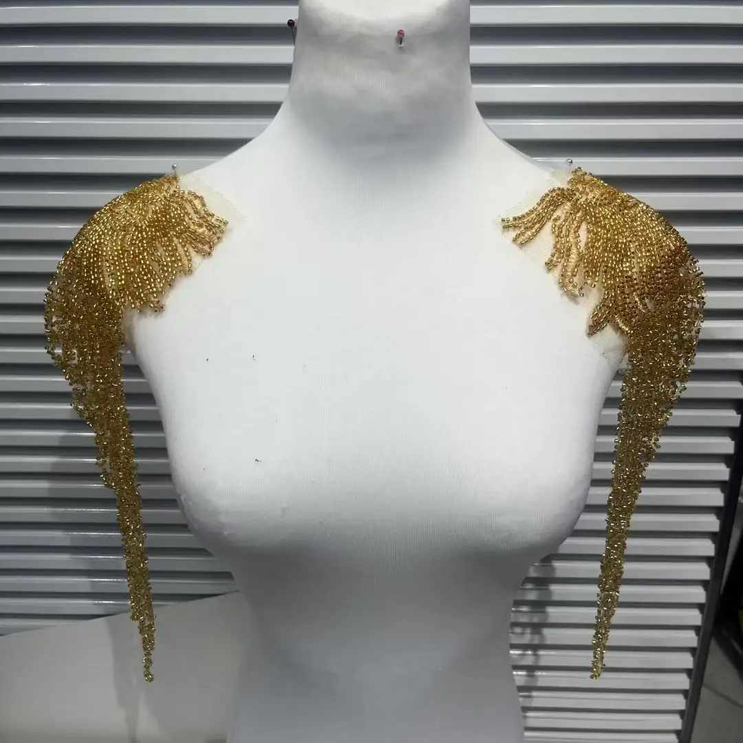 European and American Foreign Trade Explosions Retro Heavy Embroidered Tassel Stereo Crystal Pendant Beaded Wedding Dress Shoulder Cloth Stickers — feature 1